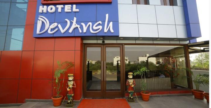 Oyo 1681 Hotel Devansh Udaipur Eksteriør billede