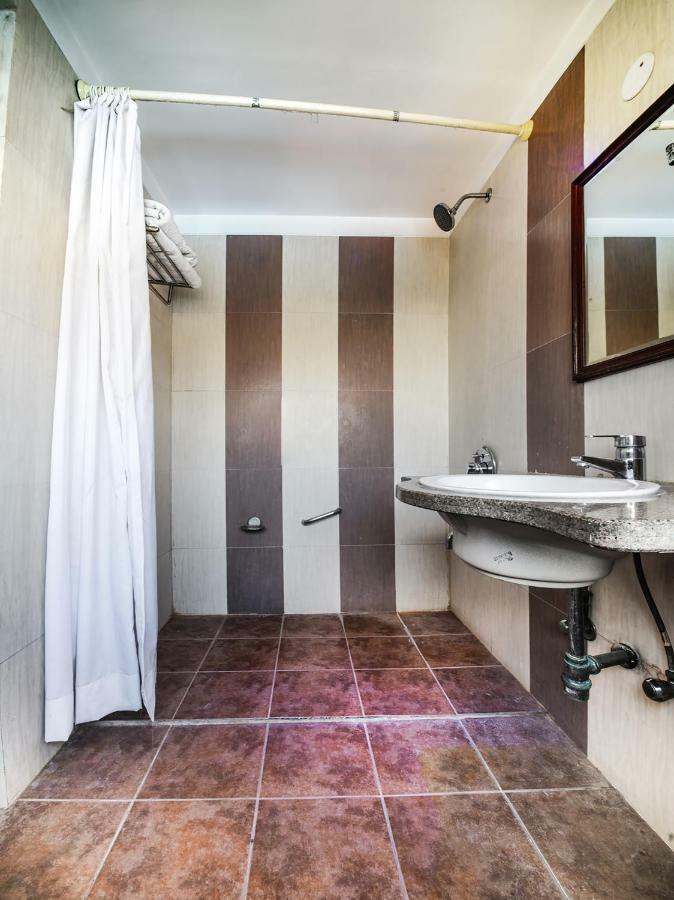 Oyo 1681 Hotel Devansh Udaipur Eksteriør billede