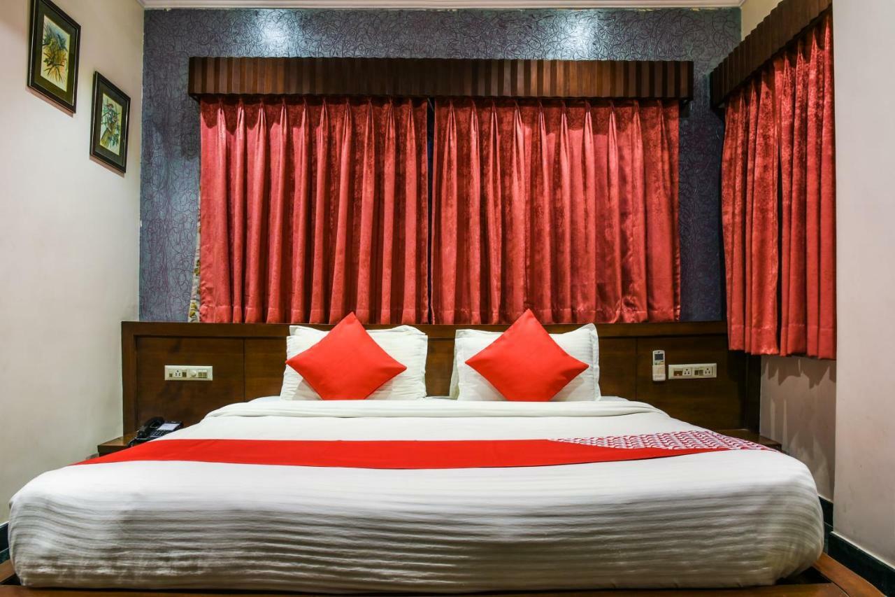 Oyo 1681 Hotel Devansh Udaipur Eksteriør billede