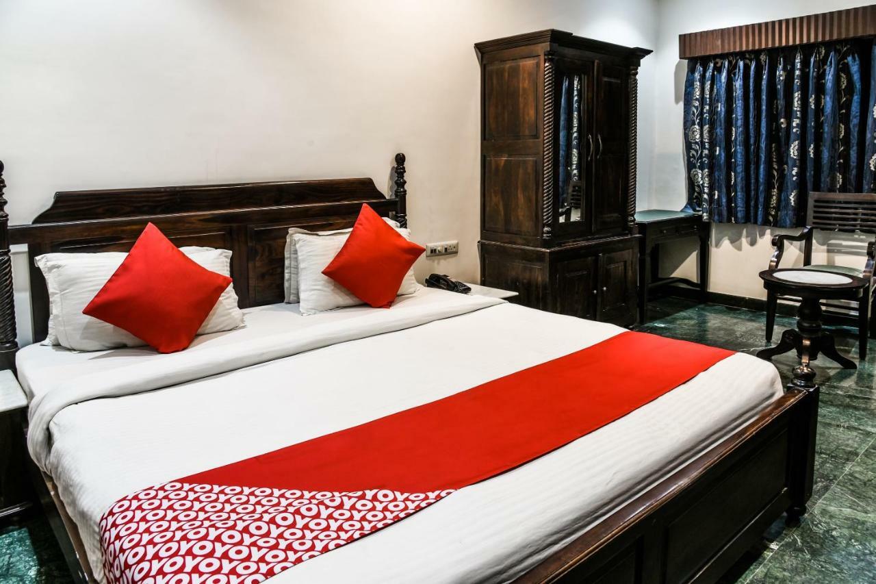 Oyo 1681 Hotel Devansh Udaipur Eksteriør billede